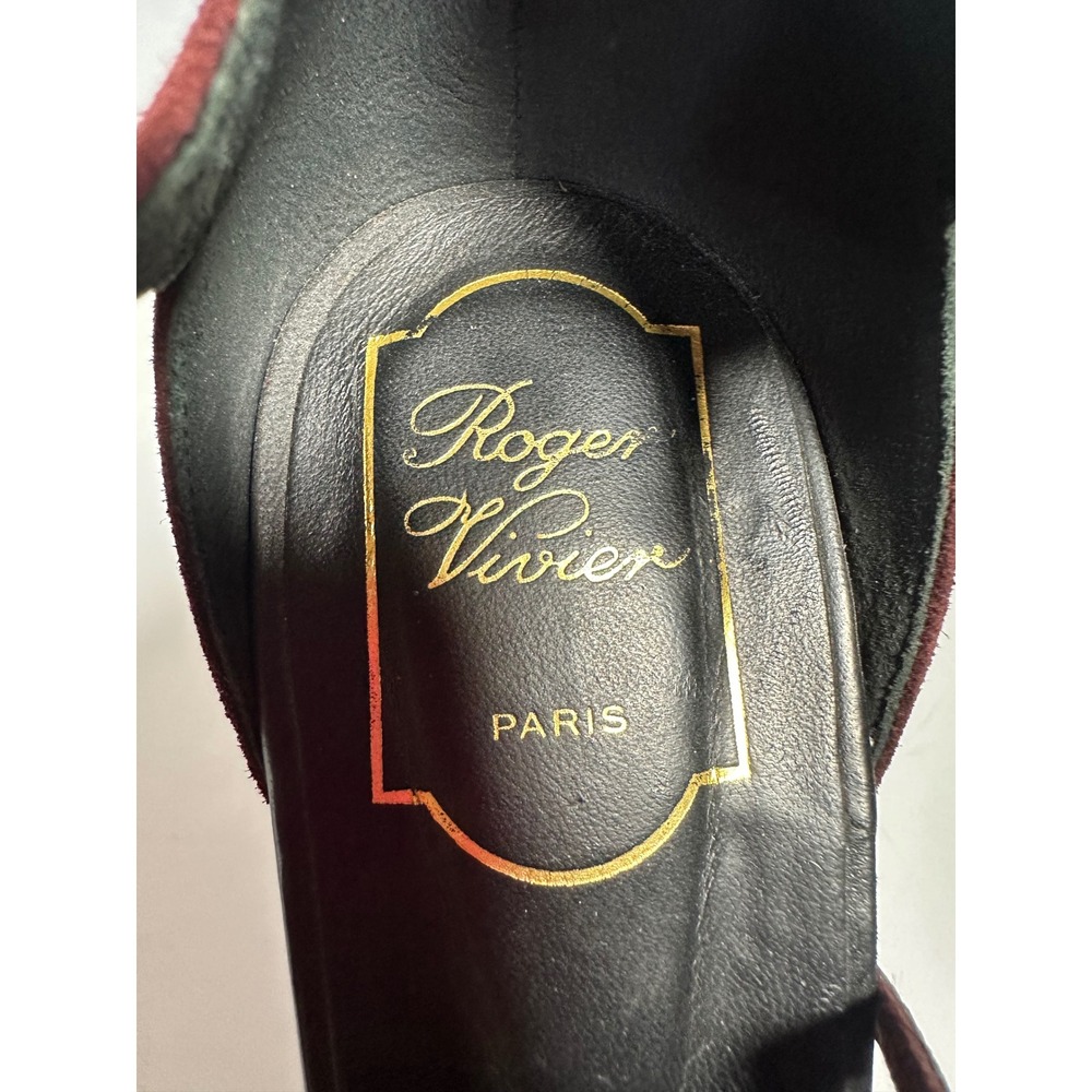 Roger Vivier Plum Suede Feather T-Strap Stiletto Heels Purple Metallic Stem W9.